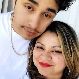 Meet your Posher, Nidia